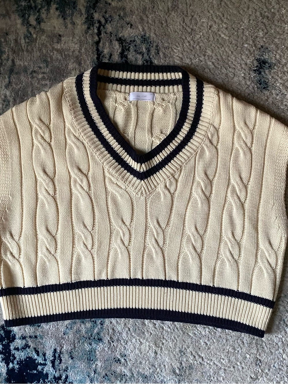 OAK + FORT Cream Cable Knit V-Neck Sweater Vest with Navy Trim